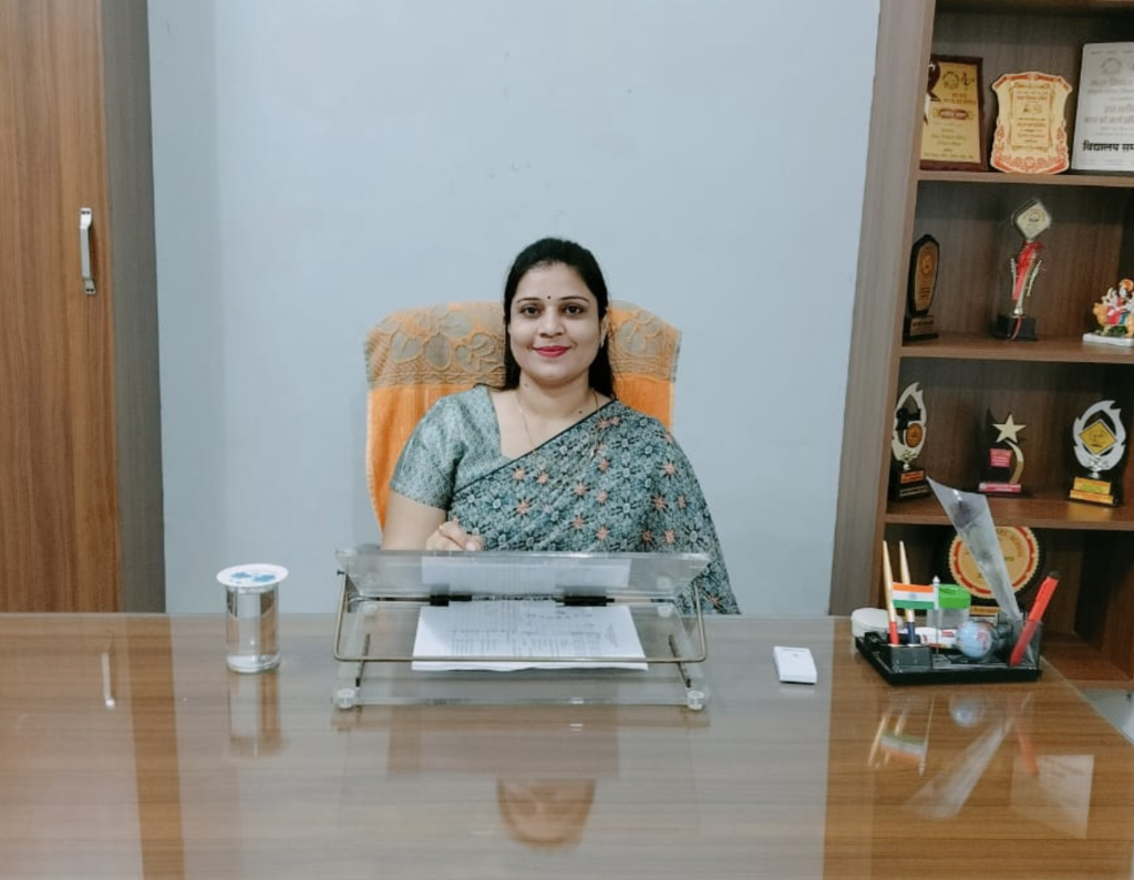 Principal : Mrs. Sonal Narang